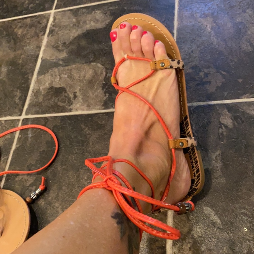 Ankle tie Sandals - Picture 5 of 9